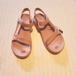 Teva‎ Hurricane XLT2 Sport Pink Sz. M9 W11 Sandals